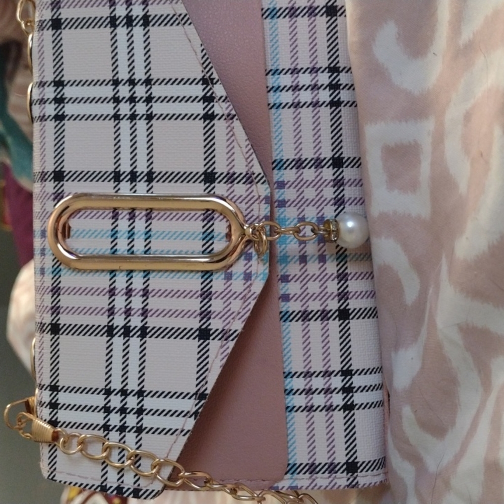 Pink plaid crossbody clutch with gold chain from Shein. Can fit wallet and phone